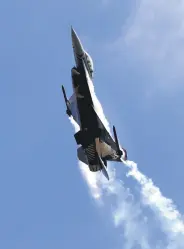  ?? ?? An F-16 aircraft of the Turkish Stars aerobatic team performs during the Teknofest, Istanbul, Turkey, Sept. 20, 2018.