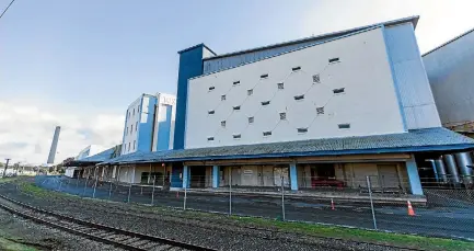  ?? SIMON O’CONNOR ?? The Fonterra cool stores are up for sale. They sit on land with some amazing views.