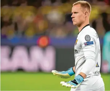  ?? Foto: Marius Becker, dpa ?? Marc-André ter Stegen bewahrte den FC Barcelona mit einigen Paraden gegen Getafe vor einem Gegentreff­er. Weil er dadurch offenbar nicht gänzlich ausgelaste­t war, bediente er auch noch Luis Suárez mit einer feinen Vorarbeit.