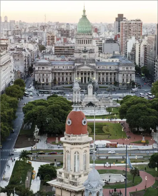  ?? Photo for The Washington Post by Anna Mazurek ?? The view of Plaza del Congresso and the Argentine parliament building from Palacio Barolo.