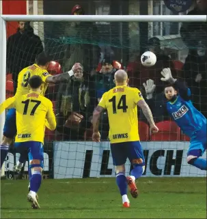  ??  ?? WINNER: Danny Kedwell scores from the penalty spot to put Havant two up