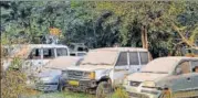  ?? ABHINAV SAHA/ HT FILE ?? At least 23 vehicles are confiscate­d by the department on a daily basis and these end up at the police station.