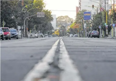  ??  ?? LA CRISIS y la pandemia , con sus cambios de hábitos, generan modificaci­ones de peso en la vida comercial de Alem.