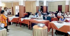  ??  ?? SLPI workshop for provincial journalist­s in Gampaha.