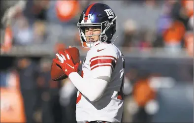  ?? Dylan Buell / Getty Images ?? Eli Manning will get the start for the Giants when they face the Eagles on Monday night.
