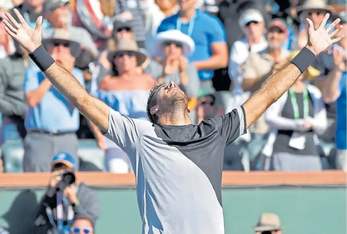  ?? REUTERS ?? Máxima felicidad. Juan Martín Del Potro celebra su segunda conquista de una temporada que ya lo reposicion­ó entre los mejores del circuito.