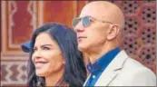  ?? PTI FILE ?? Amazon CEO Jeff Bezos and his girlfriend Lauren Sanchez at the n
Taj Mahal, in Agra, last month.