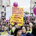  ??  ?? “Non una di meno” La manifestaz­ione di ieri