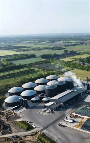  ?? ?? Landbrugsk­oncernen DLG bliver medejer af BioCirc og råvareleve­randør til selskabet, der blandt andet driver biogasanla­eg, som skal indgå i energiklyn­ger som her i Skive.
Foto: Niels Hougaard/DLG