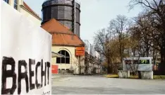  ?? Foto: Jakob Stadler ?? Der Gaskessel in Oberhausen wird dieses Jahr eine Spielstätt­e fürs Brechtfest­ival sein. Gestern Abend wurde es eröffnet.