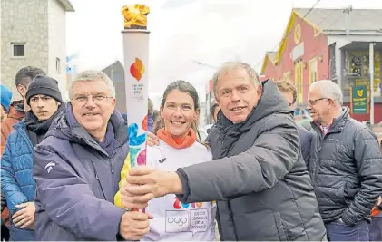  ?? @BUENOS AIRES2018 ?? Juntos. Bach y Werthein estuvieron en Ushuaia antes de los Juegos de la Juventud.