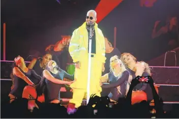  ?? ART. GARCIA DDPIXELS.COM ?? El colombiano Maluma durante un concierto dado en 2019 en Inglewood, California.