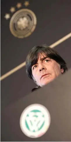  ?? Foto: AFP/Daniel Roland ?? Nachdenkli­cher denn je: Joachim Löw