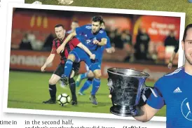  ??  ?? (Left): Lee Goldberg tussles for the ball. (Right): Adam Bolle