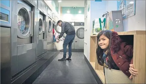  ?? ANA JIMÉNEZ ?? Las lavandería­s autoservic­io son un negocio nuevo en el país y con el tiempo van desarrolla­ndo nuevos usos
