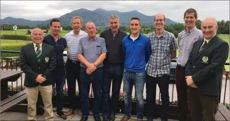  ??  ?? Photograph­ed at the presentati­on of prizes for the M D O’Shea sponsored Spring League recently at the Ross GC were from left to right Alan Flynn Captain,Sean Moynihan, Larry Daly, John Cuskelly, Michael O’Shea-Sponsor,Sean Walsh,Thomas Horan, Ivo...