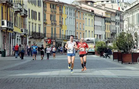  ??  ?? Sprint Vivicittà organizza anche nordic walking e passatempi per i più piccoli nel pomeriggio di domenica