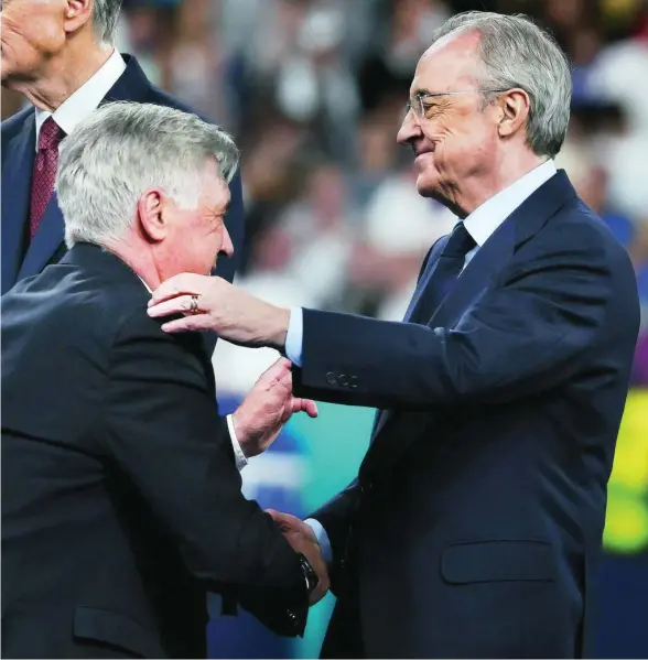  ?? EFE ?? Florentino Pérez y Carlo Ancelotti, en París