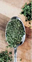  ?? ?? OREGANO is a popular herb, both in fresh and dried forms.
| Pexels/Karolina Grabowska