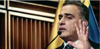  ?? Marco Bello - 16.ago.2017/Reuters ?? Tarek William Saab, procurador-geral designado pela Constituin­te, concede entrevista