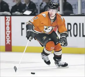  ?? Jae C. Hong Associated Press ?? ANDREW COGLIANO of the Ducks is scheduled to play in his 777th consecutiv­e game Wednesday against the Oilers. He will have the fourth-longest streak in NHL history. The record is 964 by Doug Jarvis.