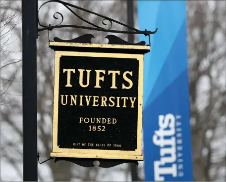  ?? NANCY LANE — BOSTON HERALD ?? The Tufts Jewish students who were against the Palestinia­n BDS resolution­s were reportedly told that they smelled, and faced other antisemiti­c comments.