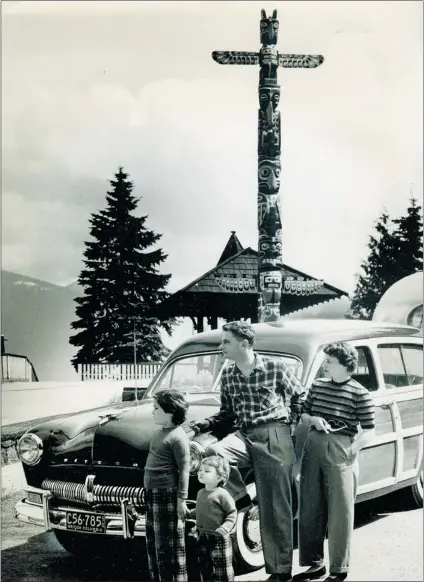  ?? PNG FILES ?? Legendary Sun columnist Jack Scott with his daughters Judy (left), Jill and wife Grace during a four-month travel assignment in 1950.