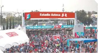  ?? ?? Los fanáticos al futbol americano deberán tomar sus precaucion­es para llegar a tiempo.