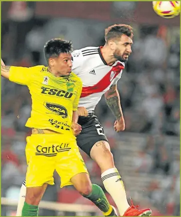  ?? SERGIO PIEMONTE ?? FLOJO. Pratto no jugó bien, pero tuvo una de las pocas chances claras para empatar.