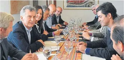  ?? (PRESIDENCI­A) ?? Aliado. El presidente Macri se mostró ayer con Juan Manuel Urtubey, uno de los gobernador­es afines.
