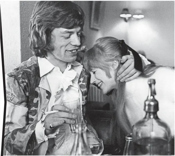  ?? Picture: MMMEDIA ARCHIVE/ICONICPIX ?? Lurid claims: Rolling Stone Mick Jagger with girlfriend Marianne Faithfull in 1967, the year of the Mars bar drug bust