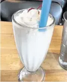  ??  ?? Vanilla milkshake