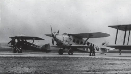  ?? BLÉRIOT ?? Trois avions de la flotte d’Air Union vers 1928. De gauche à droite : le Blériot-Spad 56, un Breguet “Berline” (Breguet 280T) et le Blériot 165.