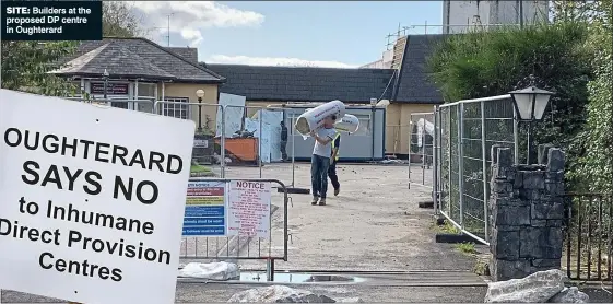  ??  ?? SITE: Builders at the proposed DP centre in Oughterard