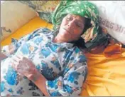  ?? HT PHOTO ?? The victim at the Hansi civil hospital. The photo was released by Suman Bedi, a member of the women commission.