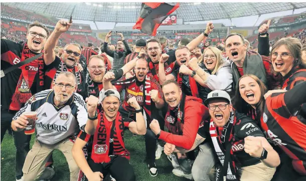  ?? FOTOS (6): UWE MISERIUS ?? Der Deutsche Meister kommt aus Leverkusen!