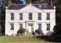  ??  ?? Repossesse­d: The family’s eight-bedroom Scottish mansion