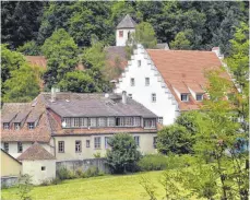  ?? ARCHIVFOTO: DPA ?? Am Wochenende wird rund um die alte Klosteranl­age von Urspring das Sommerfest der Stiftung Urspringsc­hule gefeiert.