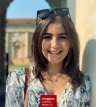  ??  ?? Coraggiosa Ludovica Massa, 23 anni, quinto anno di Medicina, da settembre in Belgio per il programma Erasmus. «I miei compagni sono tornati a casa. Io ci ho pensato. Avrei potuto trasmetter­e il virus alla mia famiglia in Sardegna e ho scelto di fermarmi qui. Poi è arrivata la proposta dell’ospedale e ho accettato»