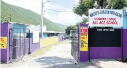  ?? PHOTOGRAPH­ER IAN ALLEN/ ?? Rennock Lodge All-Age School in Rockfort, east Kingston.