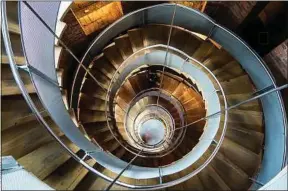  ??  ?? L’escalier de la Lighthouse est l’une des oeuvres remarquabl­es de l’architecte.