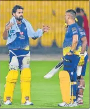  ?? PTI ?? MS Dhoni (R) and Murali Vijay at a CSK practice in Chennai. n