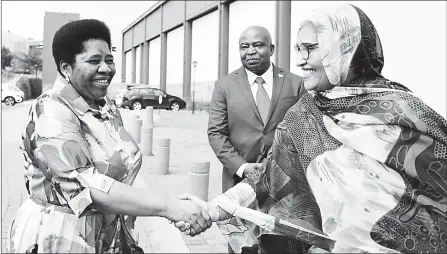  ?? (Pic: Supplied) ?? Hon. Candith Mashego-Dhlamini, Deputy Minister of @DIRCO_ZA arrives at the Seat of the Continenta­l Parliament in Midrand. She was expected to deliver the key note address on the occasion of the Opening Ceremony of the Sitting of the #PAP Permanent Committees and other PAP Organs.