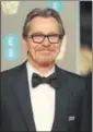  ??  ?? Gary Oldman, who won Best Actor award for Darkest Hour, wore a black suit along with a bow tie at the event