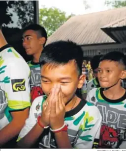  ?? PONGMANAT TASIRI / EFE ?? Los niños rescatados de una cueva en el norte de Tailandia, ayer.