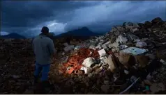  ??  ?? Au Castellet, dans la décharge illégale de la Capucine, un million de tonnes de déchets avaient été stockées en une trentaine d’années.