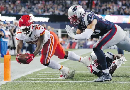  ?? MICHAEL DWYER/ THE ASSOCIATED PRESS ?? Fans who used the U.K.-owned streaming service DAZN to watch Thursday’s NFL opener between the Kansas City Chiefs and the New England Patriots had to contend with a number of technical glitches that spoiled the production for many of them.