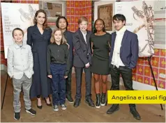  ??  ?? Angelina e i suoi figli