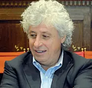  ??  ?? Incarichi Mauro Leveghi, segretario della Camera di Commercio, guiderà il Trento Film Festival fino al 2020