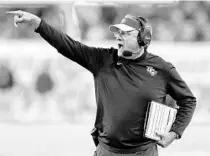  ?? CHRIS O’MEARA/AP ?? UCF coach Gus Malzahn worked at Auburn from 2013-20, and is familiar with Lee Hunter, who’s transferri­ng to join the Knights.